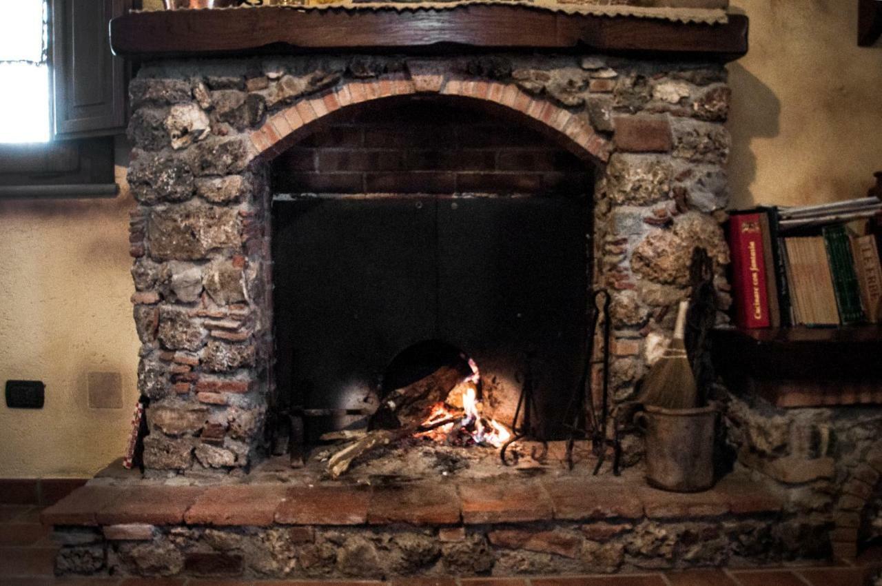 La Locanda Degli Elfi Viggianello Luaran gambar